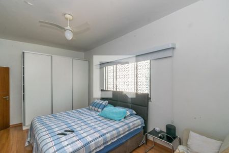 Casa à venda com 180m², 5 quartos e 5 vagas Casa à venda com 180m², 5 quartos e 5 vagasCasa frente - Quarto 3