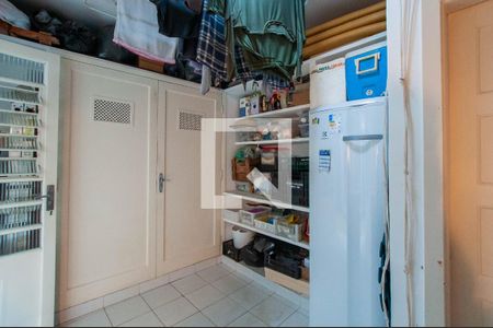 Casa à venda com 187m², 4 quartos e 2 vagas Casa à venda com 187m², 4 quartos e 2 vagasÁrea de Serviço