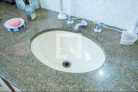 Casa à venda com 187m², 4 quartos e 2 vagas Casa à venda com 187m², 4 quartos e 2 vagasBanheiro