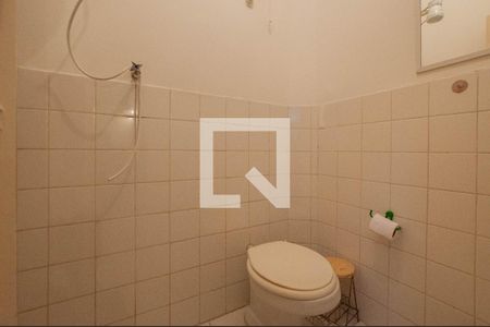 Casa à venda com 187m², 4 quartos e 2 vagas Casa à venda com 187m², 4 quartos e 2 vagasBanheiro de serviço