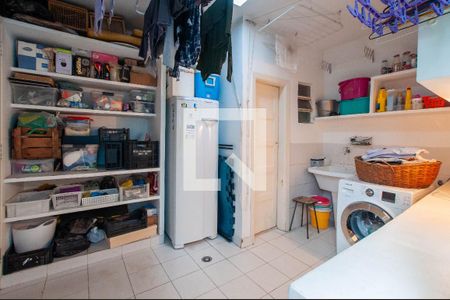 Casa à venda com 187m², 4 quartos e 2 vagas Casa à venda com 187m², 4 quartos e 2 vagasÁrea de Serviço