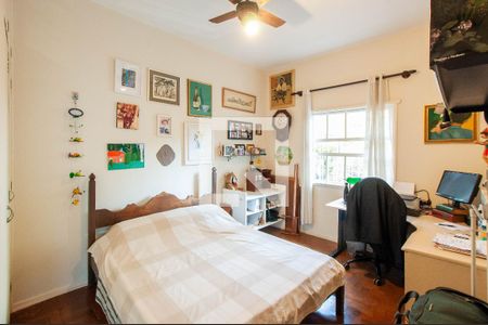 Casa à venda com 187m², 4 quartos e 2 vagas Casa à venda com 187m², 4 quartos e 2 vagasQuarto 2