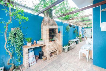 Casa à venda com 187m², 4 quartos e 2 vagas Casa à venda com 187m², 4 quartos e 2 vagasChurrasqueira