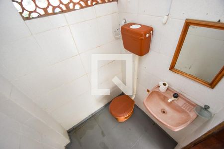 Casa à venda com 65m², 3 quartos e sem vagaBanheiro de serviço