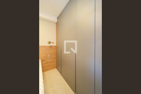 Quarto de apartamento à venda com 1 quarto, 25m² em Vila Andrade, São Paulo