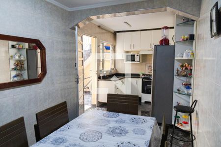 Casa à venda com 187m², 5 quartos e 2 vagas Casa à venda com 187m², 5 quartos e 2 vagasCozinha