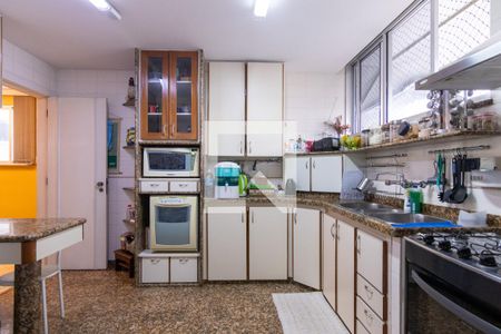 Apartamento à venda com 135m², 3 quartos e 1 vaga Apartamento à venda com 135m², 3 quartos e 1 vagaCozinha