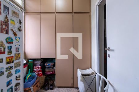 Apartamento à venda com 135m², 3 quartos e 1 vaga Apartamento à venda com 135m², 3 quartos e 1 vagaQuarto de Serviço