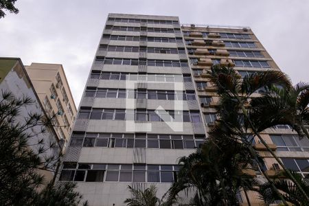 Apartamento à venda com 135m², 3 quartos e 1 vaga Apartamento à venda com 135m², 3 quartos e 1 vagaFachada