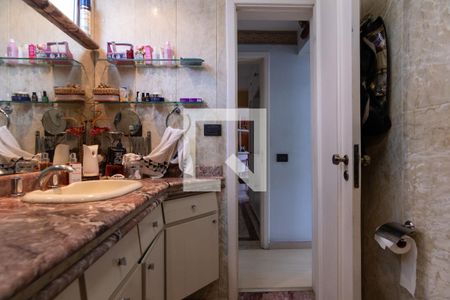 Apartamento à venda com 135m², 3 quartos e 1 vaga Apartamento à venda com 135m², 3 quartos e 1 vagaBanheiro Suíte