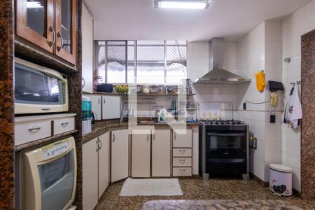 Apartamento à venda com 135m², 3 quartos e 1 vaga Apartamento à venda com 135m², 3 quartos e 1 vagaCozinha