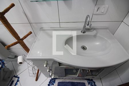 Casa à venda com 215m², 3 quartos e 2 vagasQuarto 2 - Suíte Banheiro