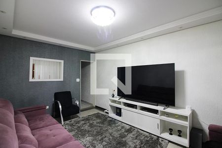 Casa à venda com 215m², 3 quartos e 2 vagasSala