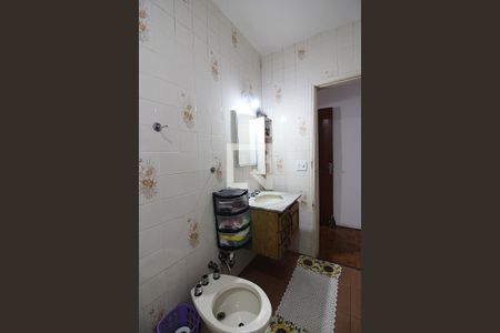 Casa à venda com 215m², 3 quartos e 2 vagasQuarto 1 - Suíte Banheiro