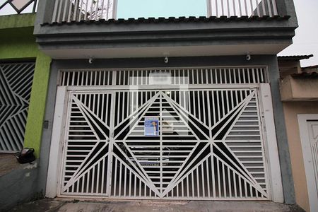 Casa à venda com 215m², 3 quartos e 2 vagasFachada