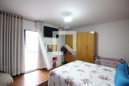 Casa à venda com 215m², 3 quartos e 2 vagasQuarto 1 - Suíte