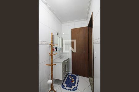 Casa à venda com 215m², 3 quartos e 2 vagasQuarto 2 - Suíte Banheiro