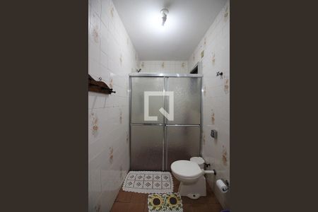 Casa à venda com 215m², 3 quartos e 2 vagasQuarto 1 - Suíte Banheiro