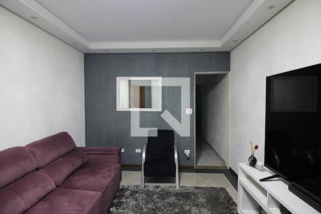 Casa à venda com 215m², 3 quartos e 2 vagasSala