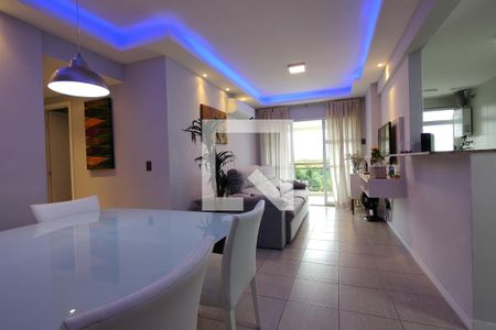 Sala de apartamento para alugar com 2 quartos, 78m² em Jacarepaguá, Rio de Janeiro