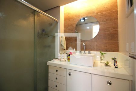 Apartamento à venda com 180m², 3 quartos e 2 vagasQuarto 3 - Banheiro da Suíte