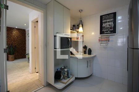 Apartamento à venda com 180m², 3 quartos e 2 vagasCozinha