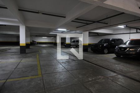 Apartamento à venda com 180m², 3 quartos e 2 vagasÁrea Comum - Garagem Coberta