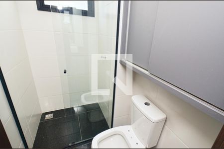Banheiro de apartamento à venda com 1 quarto, 49m² em Funcionários, Belo Horizonte