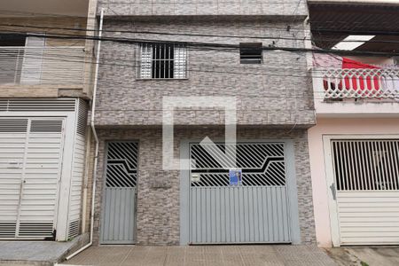 Casa para alugar com 47m², 2 quartos e sem vagaFachada