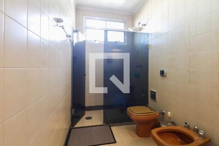 Casa à venda com 300m², 3 quartos e 4 vagasBanheiro Suíte 3