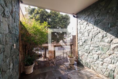 Casa à venda com 300m², 3 quartos e 4 vagasEntrada 