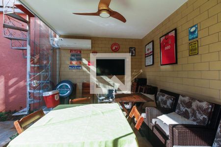 Casa à venda com 300m², 3 quartos e 4 vagasQuintal - Churrasqueira 