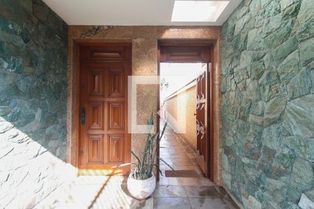 Casa à venda com 300m², 3 quartos e 4 vagasEntrada 