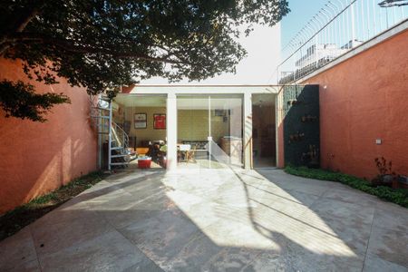 Casa à venda com 300m², 3 quartos e 4 vagasQuintal 
