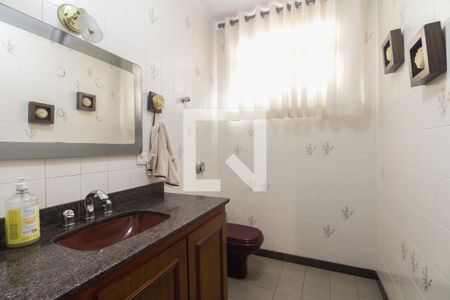 Casa à venda com 300m², 3 quartos e 4 vagasLavabo 