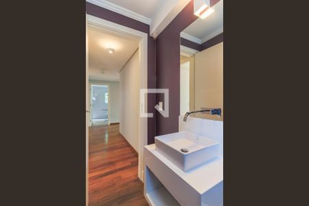 Casa de condomínio para alugar com 227m², 4 quartos e 4 vagasLavabo