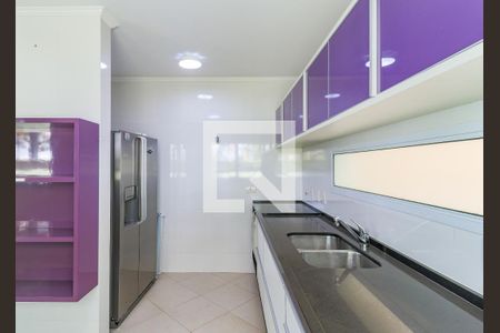 Casa de condomínio para alugar com 227m², 4 quartos e 4 vagasCozinha