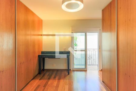 Casa de condomínio para alugar com 227m², 4 quartos e 4 vagasCloset da Suíte 1