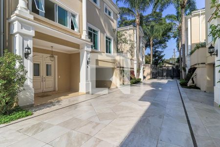 Casa de condomínio para alugar com 227m², 4 quartos e 4 vagasÁrea comum