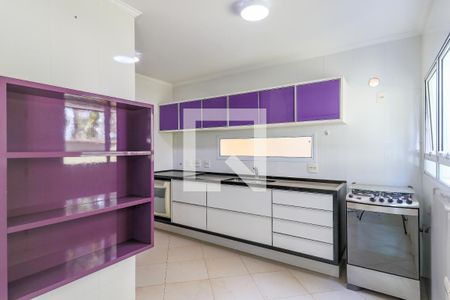 Casa de condomínio para alugar com 227m², 4 quartos e 4 vagasCozinha