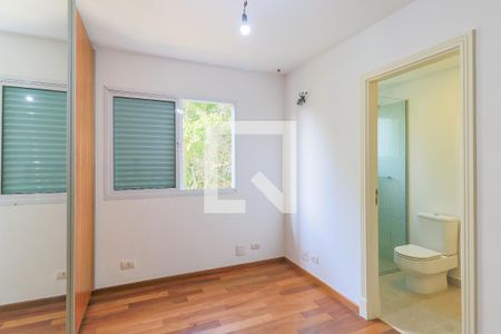 Casa de condomínio para alugar com 227m², 4 quartos e 4 vagasSuíte 3