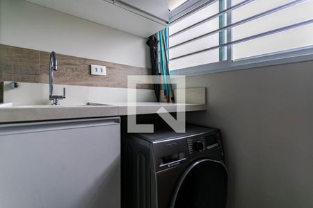Apartamento para alugar com 70m², 2 quartos e 1 vagaÁrea de Serviço