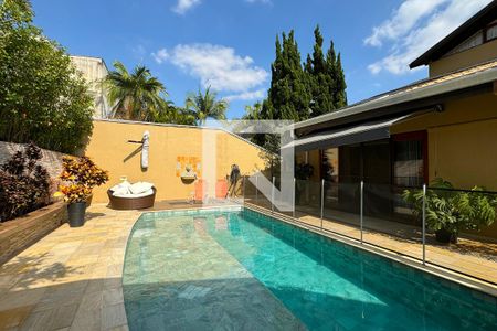 Casa de condomínio à venda com 600m², 5 quartos e 7 vagasPiscina