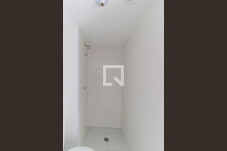 Banheiro de kitnet/studio para alugar com 1 quarto, 24m² em Vila Olímpia, São Paulo