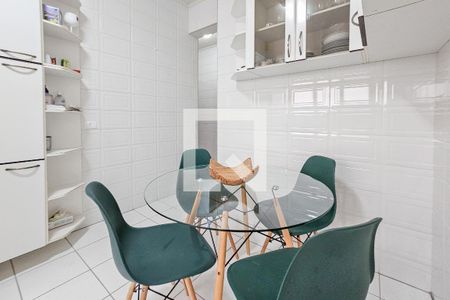 Apartamento para alugar com 100m², 3 quartos e 2 vagas Apartamento para alugar com 100m², 3 quartos e 2 vagasCozinha