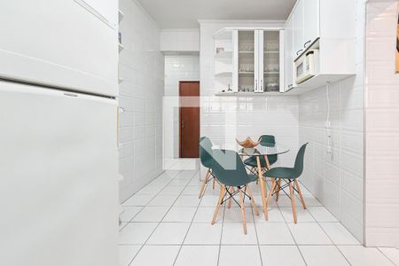 Apartamento para alugar com 100m², 3 quartos e 2 vagas Apartamento para alugar com 100m², 3 quartos e 2 vagasCozinha