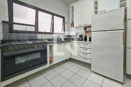Apartamento para alugar com 100m², 3 quartos e 2 vagas Apartamento para alugar com 100m², 3 quartos e 2 vagasCozinha