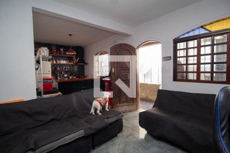 Sala de casa para alugar com 3 quartos, 205m² em Vila Carbone, São Paulo