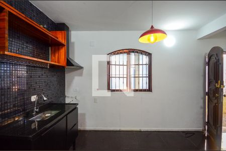 Cozinha de casa à venda com 4 quartos, 210m² em Vila Carbone, São Paulo