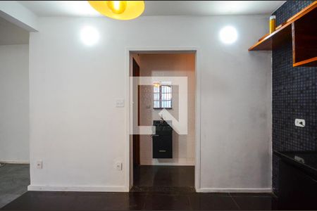 Cozinha de casa à venda com 4 quartos, 210m² em Vila Carbone, São Paulo